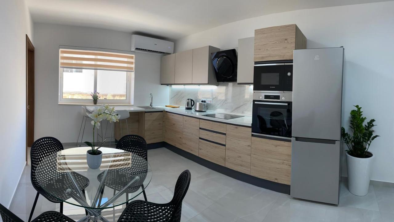 Seaside Apartment In Gzira Εξωτερικό φωτογραφία