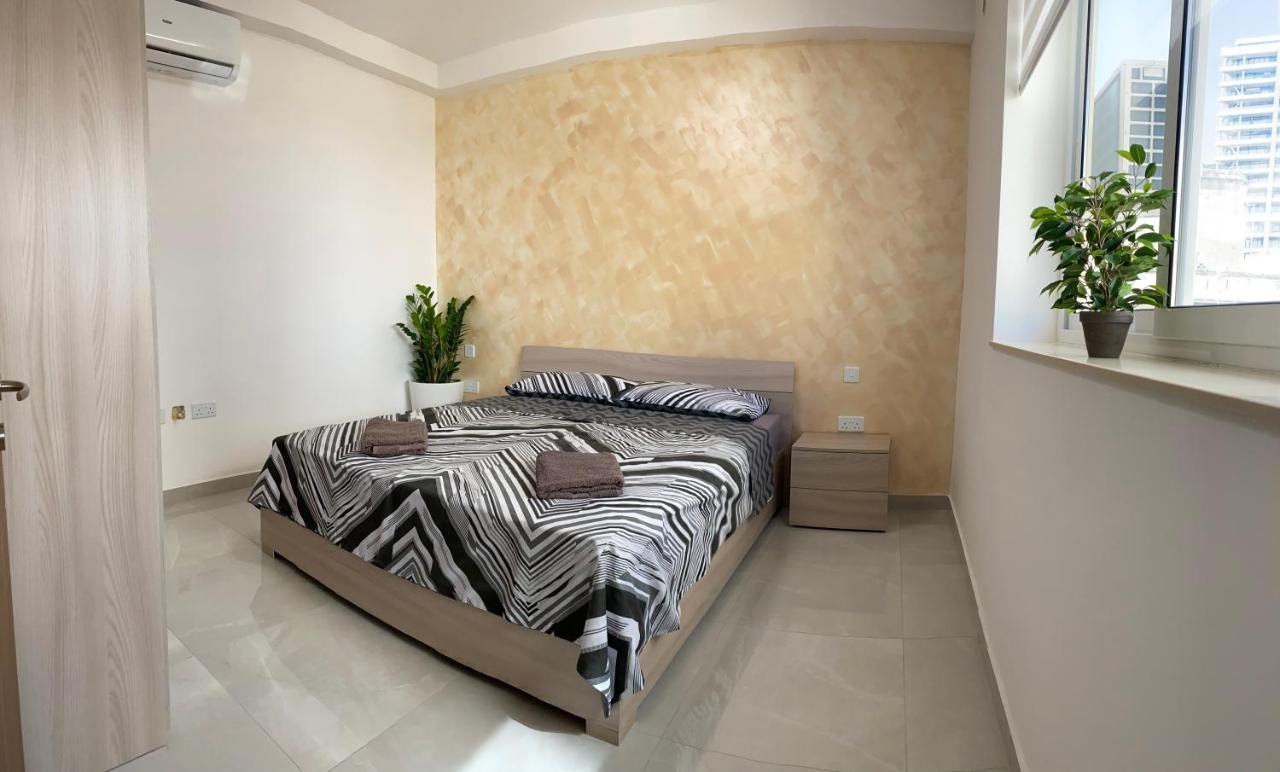 Seaside Apartment In Gzira Εξωτερικό φωτογραφία